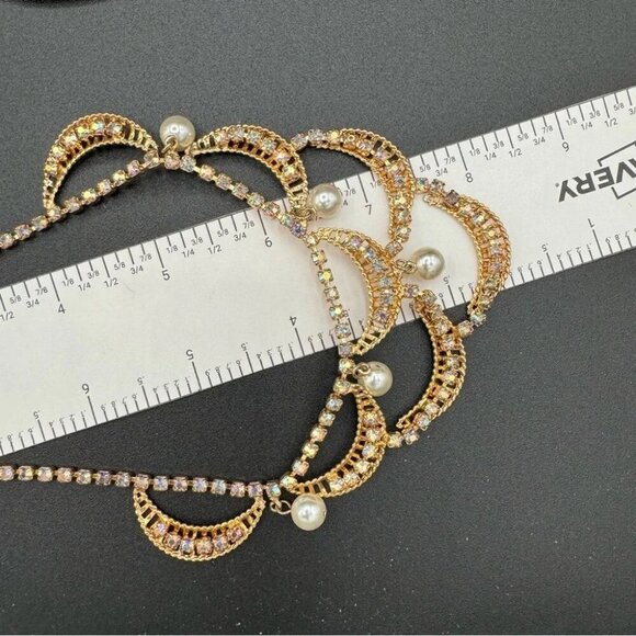 Vintage Stunning Crystal Rhinestone and Pearl Bib Necklace and Earring Set - Picture 10 of 16